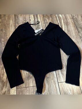 Design Lab Lord & Taylor black long sleeve ribbed v-neck thong bodysuit.